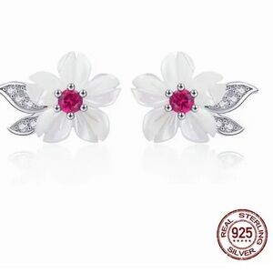 925 Sterling Silver Pure Shell Leaf Flower Stud Earring